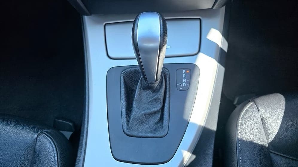 2011 BMW 320D E90 photo 6