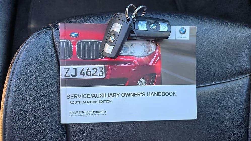 2011 BMW 320D E90 photo 13
