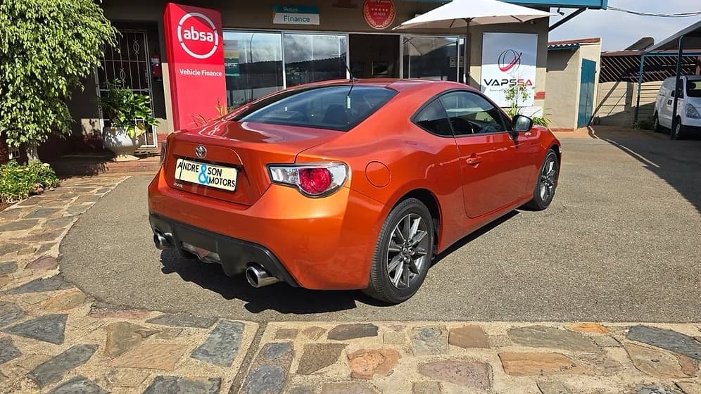 2026 Toyota 86 2.0 photo 2